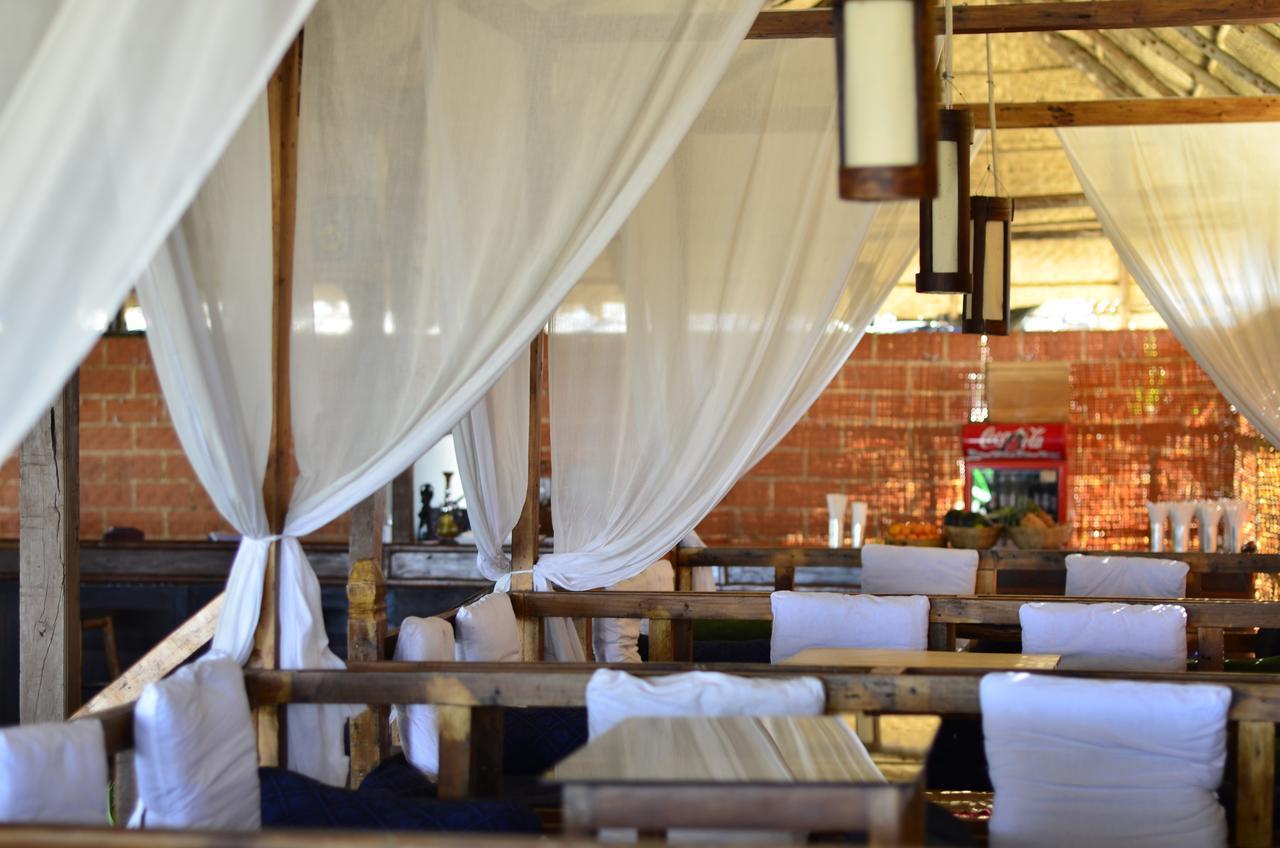 Sea Bird Beach Cafe & Cottages Морджим Экстерьер фото